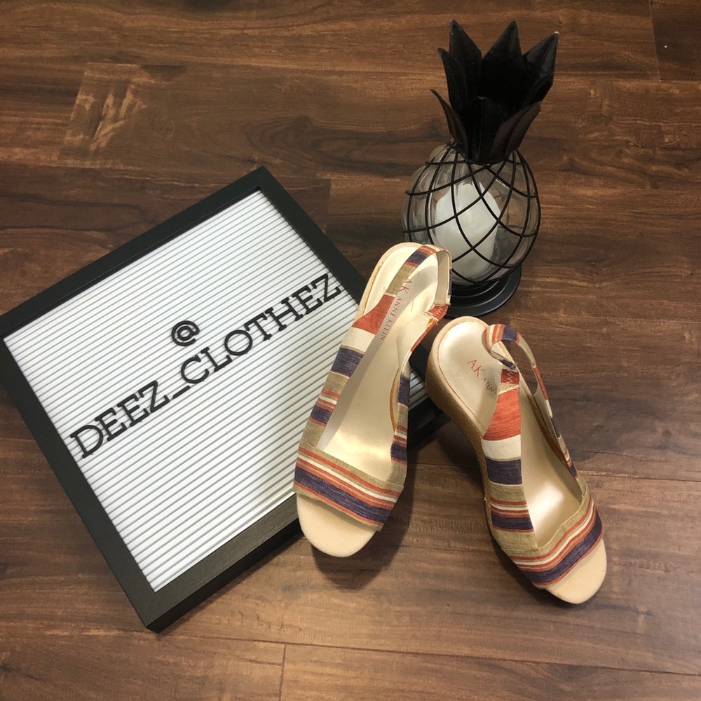Striped Sling Back Wedges Size 7 - Picture 3 of 7